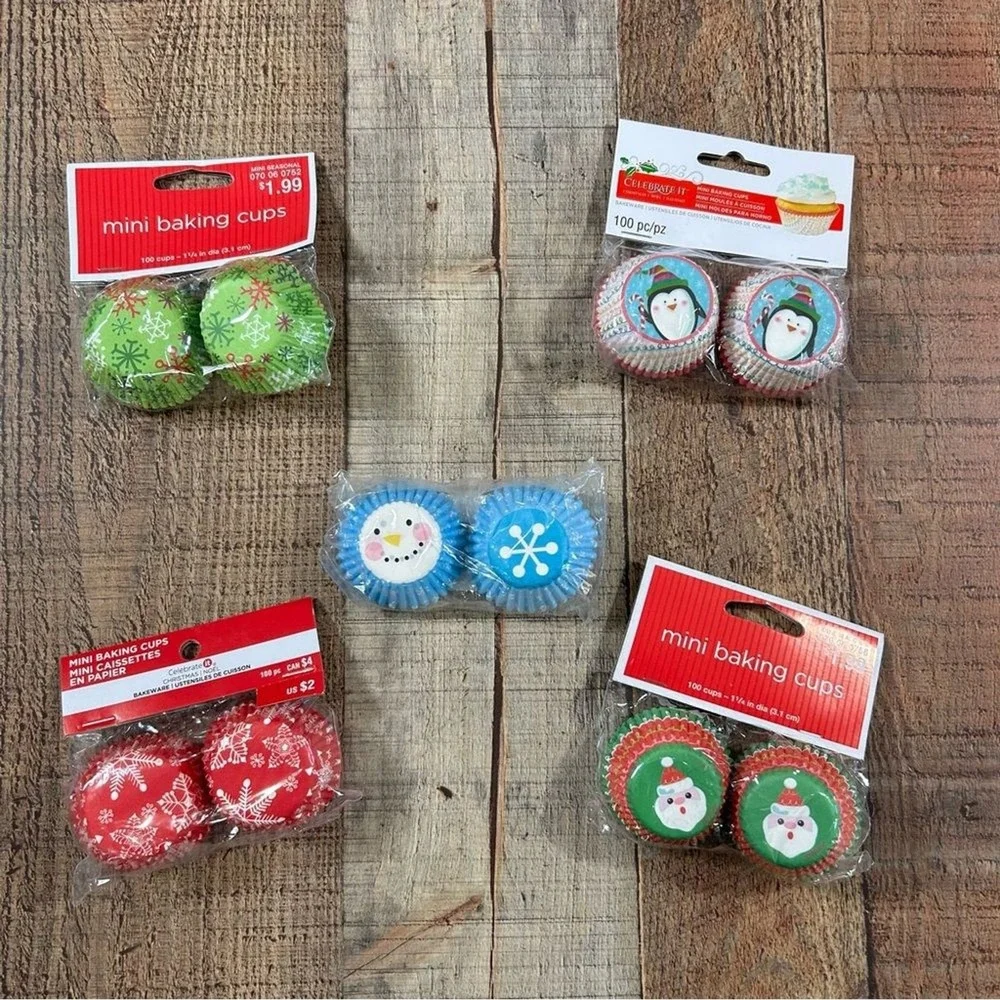 500ct Snowman Santa Winter Christmas Mini Cupcake Paper Liner Baking Cups Wilton
